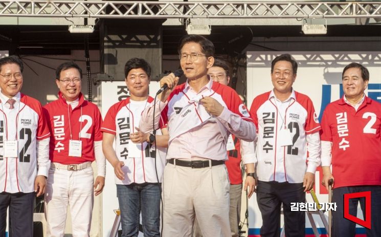 [포토] 김문수, '방탄' 이재명 공세 수위 높여…"난 경호 필요없다"