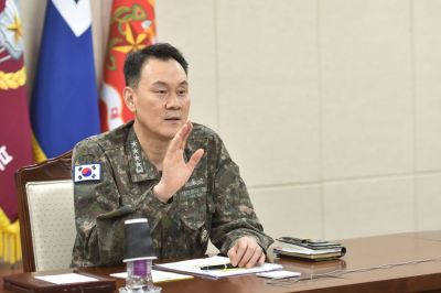 합참의장, 美 신임 합참의장과 첫 공조통화 “北 위협대비”