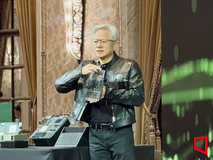 젠슨 황 입에서 사라진 '삼성전자'…"답은 TSMC"