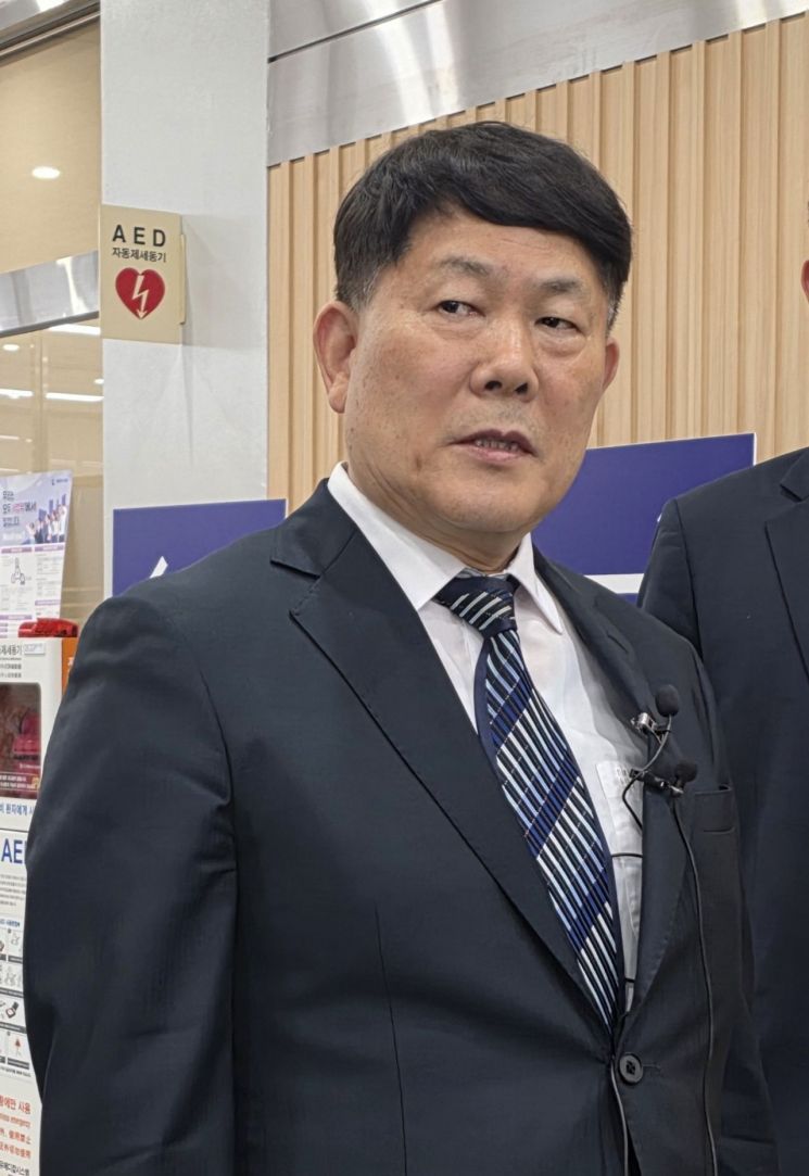 檢, '탈세 혐의' 김정규 타이어뱅크 회장 징역 7년 구형