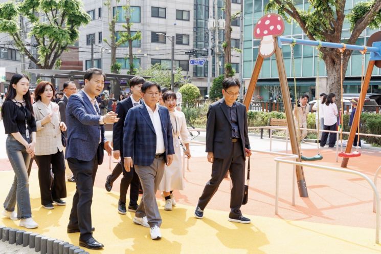 마포구 '모두를 위한 공원' 양화어린이공원 정비사업 준공식 개최