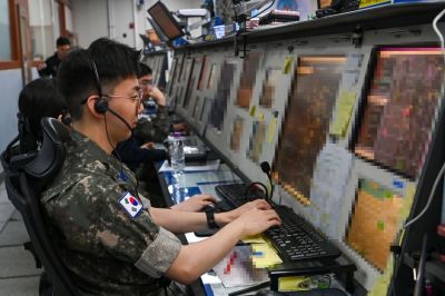 비상출격 명령에 8분대기조 출격…한미 연합항공작전 심장 KAOC