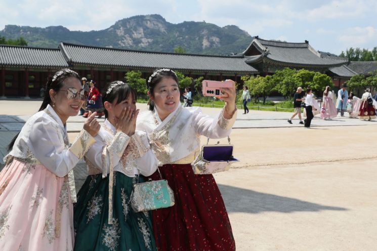 한경협, 한부모가정 초청 '아이가 행복한 서울 나들이' 행사 