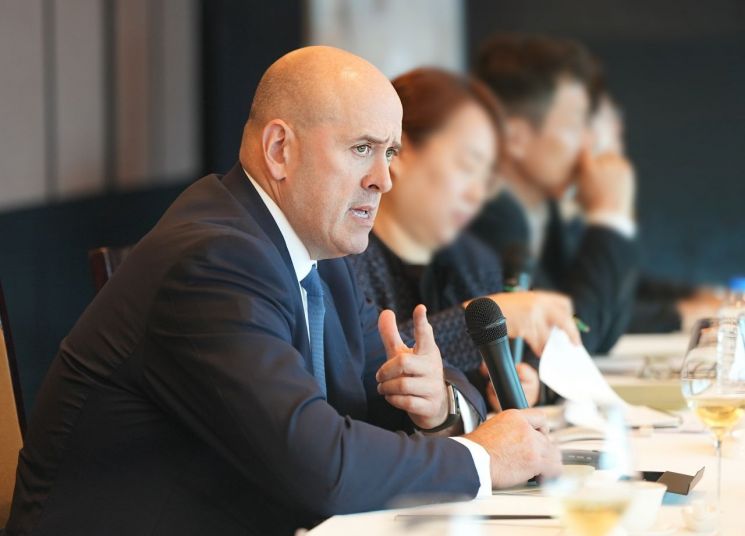 "美 투자 기회" 칼라일그룹 CEO, 韓개인투자자 만났다