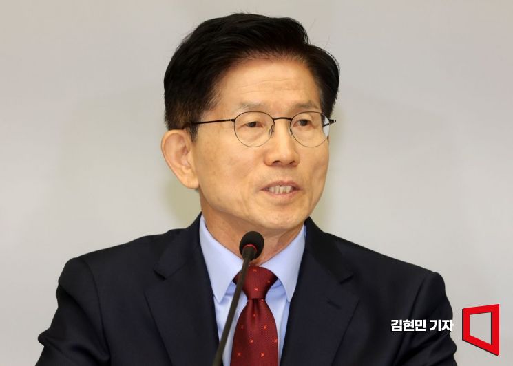 김문수 국민의힘 대선후보가 22일 서울 중구 남대문로 대한상공회의소에서 열린 '김문수 국민의힘 대선후보-경제5단체 간담회'에서 발언을 하고 있다. 2025.5.22 김현민 기자