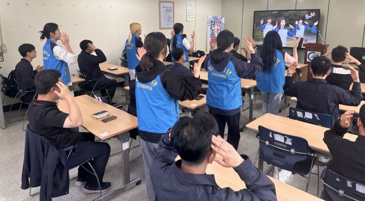 광주교통공사는 최근 조선간호대학과 광주시치매센터와 협업을 통해 기관사들의 정신 건강 증진을 위한 교육을 실시했다. 광주교통공사 제공