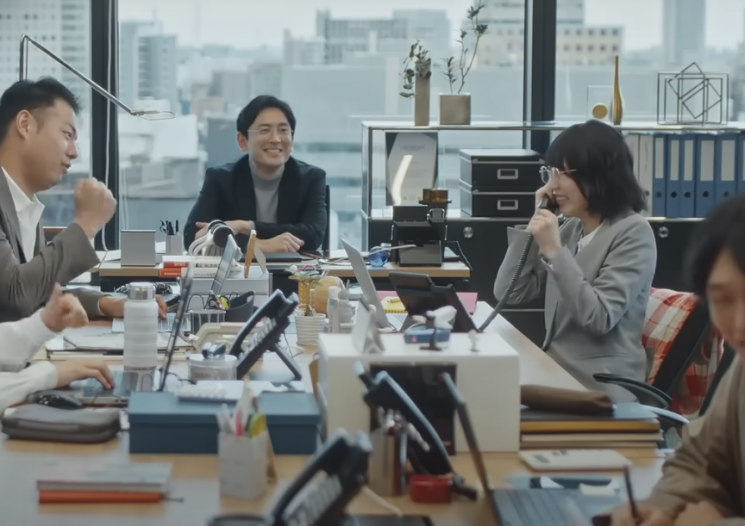 벨소리만 울려도 긴장감 '폭발'…콜 포비아 확산에 생겨난 신직업[日요일日문화]