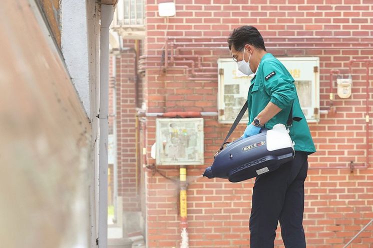 양천구, ‘마을사랑방역봉사단’으로 여름 모기 걱정 끝
