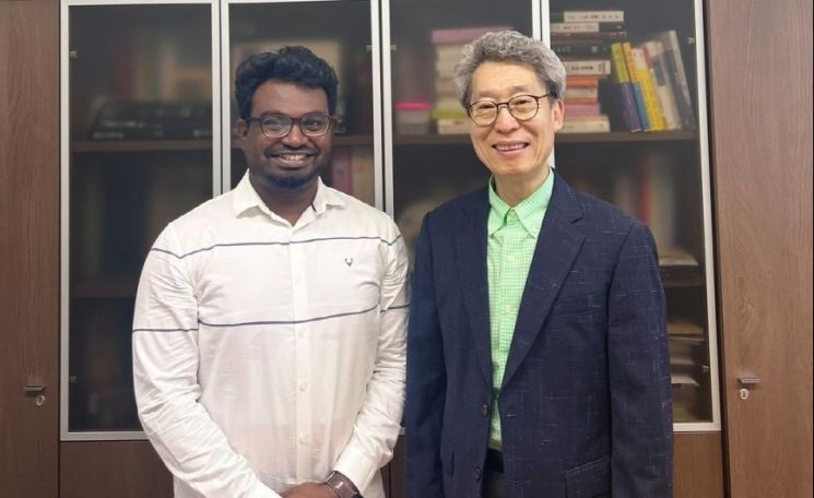 전남대 유학생 시니바산 박사,  IIT 전임교수 임용