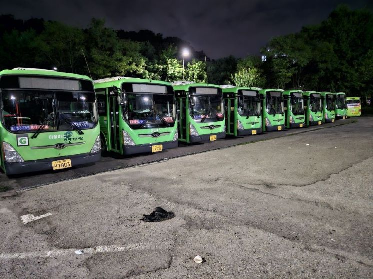 Advance Payment of Village Bus Subsidies... Mapo-gu Takes Decisive Step for Stable Bus Operations