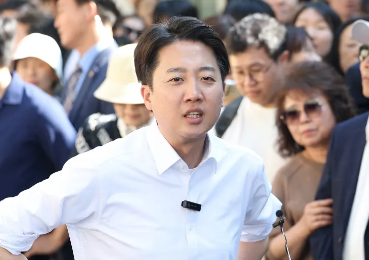 이준석 "'노무현장학금' 받은 적 없어…盧정부 시절 '국비 장학생'"