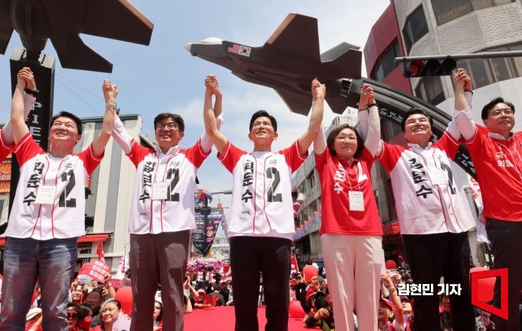 [포토] 김문수, 평택 미군기지 앞 유세