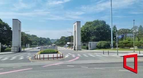 대통령선거를 일주일여 앞둔 26일 대전 유성구 한국과학기술원(KAIST·카이스트) 정문 앞이 선거 현수막이나 유세 차량 없이 조용한 모습. 대전=문혜원 기자