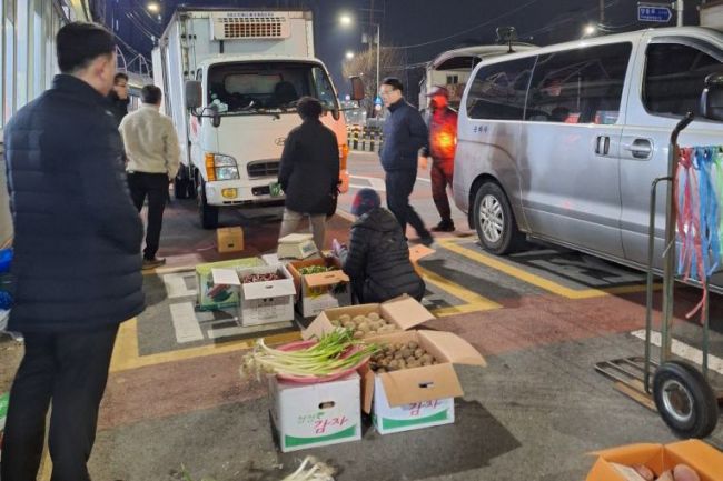 광주 서구, 양동시장역 주변 '불법 노점 행위' 단속