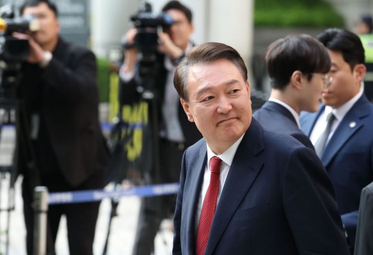 '비상계엄으로 정신적 피해' 尹 상대 손배소 내달 시작