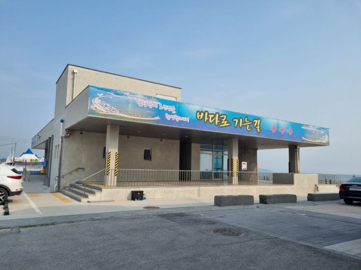 홍성 남당항 여객선 터미널 준공 후 3년여간 사용 못하고 방치
