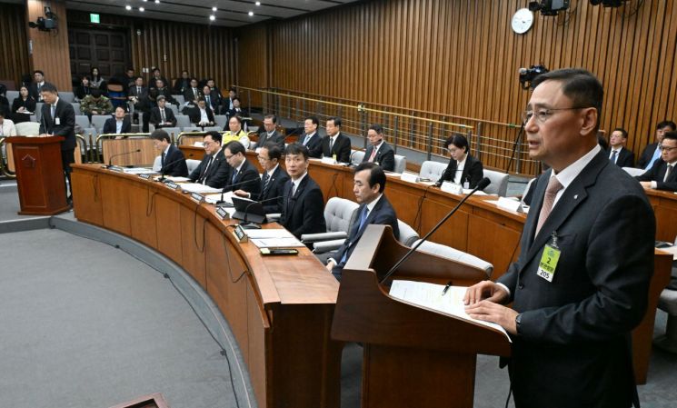 홈플러스, 신영증권 금정호 대표 고소…"전단채 허위 발언"