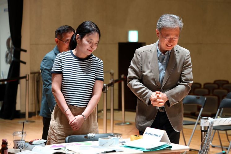 장인홍 구로구청장 구로5동사전투표소 방문 기표소·동선·편의시설 등 직접 점검