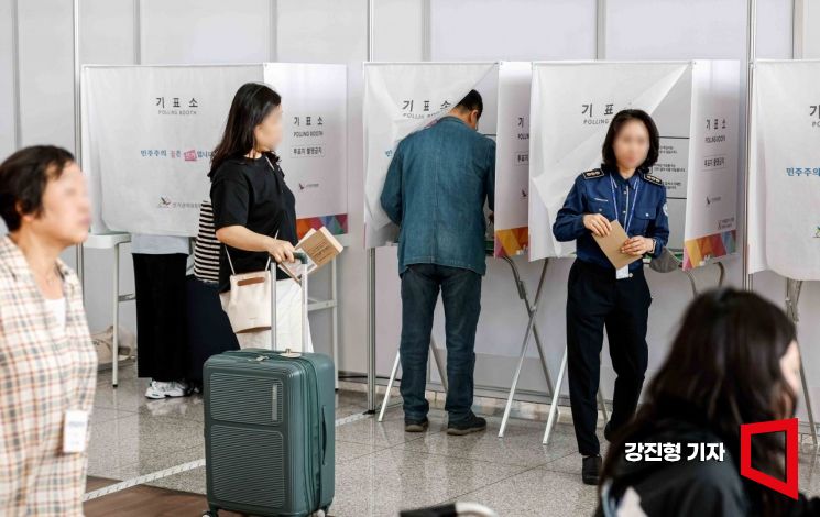 오후 5시 사전투표율 17.51%...전남 30% 돌파