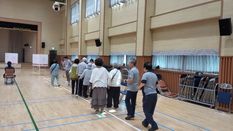 "배신자 이낙연 심판하러 투표장 왔습니다"