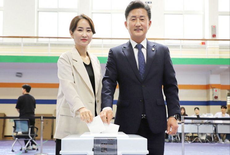 공주시의회 임달희 의장, 21대 대선 사전투표 참여