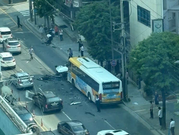 추돌 사고난 광주 남구 백운동. 독자 제공.