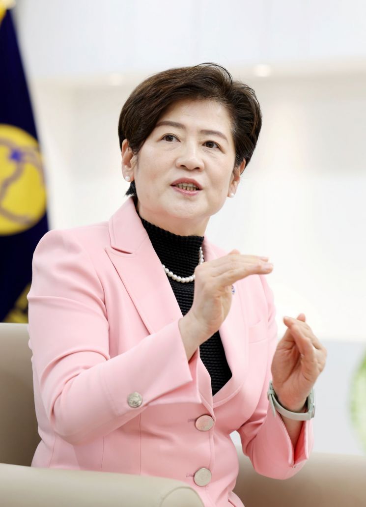 [한국의 교육, 길을 잃다]⑫국내 공교육에 첫 IB 도입…강은희 "학원 안가도 대입 거뜬"
