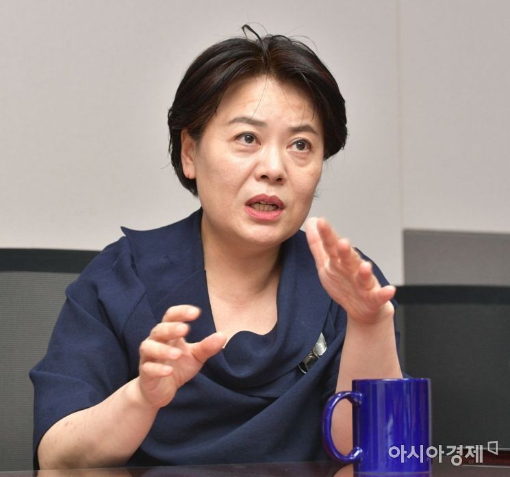 윤희숙, 유시민에 "필기 노트 빌려가던 사람이…뻔뻔한 학벌 우월주의" 직격 