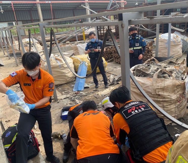 공장 지붕 철거 60대 노동자 추락사