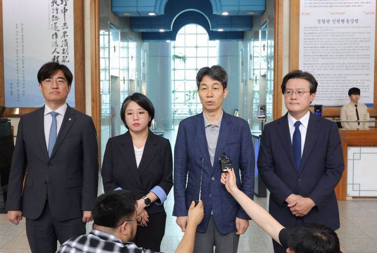 민주, 경찰청 찾아 '리박스쿨' 댓글조작 의혹 신속수사 촉구