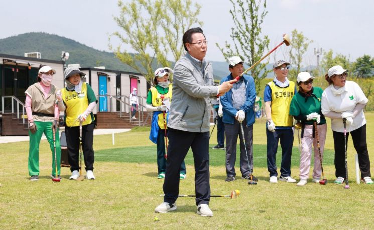 김영록 전남지사, '전국 최대 규모 87홀' 화순파크골프장 현장 점검