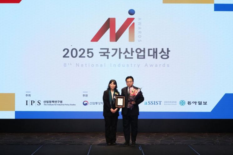 동국제약 '인사돌', 2025 국가산업대상 잇몸약 부문 대상 수상