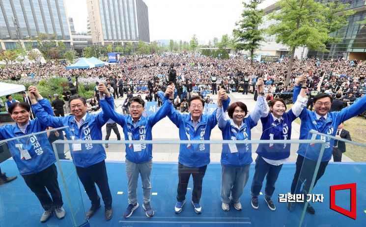 [포토] 마곡 서울식물원 유세하는 이재명 민주당 후보