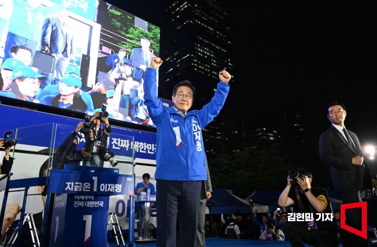 이재명 “제가 견뎌내는 모든 힘의 원천은 어머니”