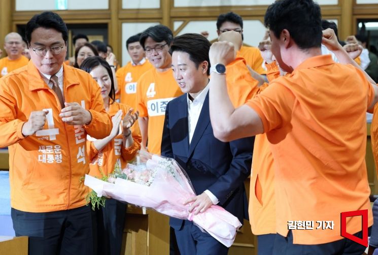 [포토] 개표상황실 방문한 이준석