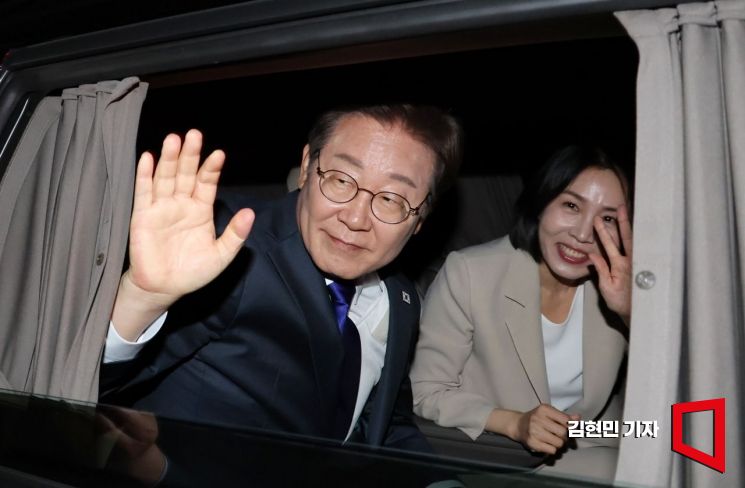 인생 책은 DJ·한강, ISTJ에 B형 흙수저 소년공…李 대통령 톺아보기