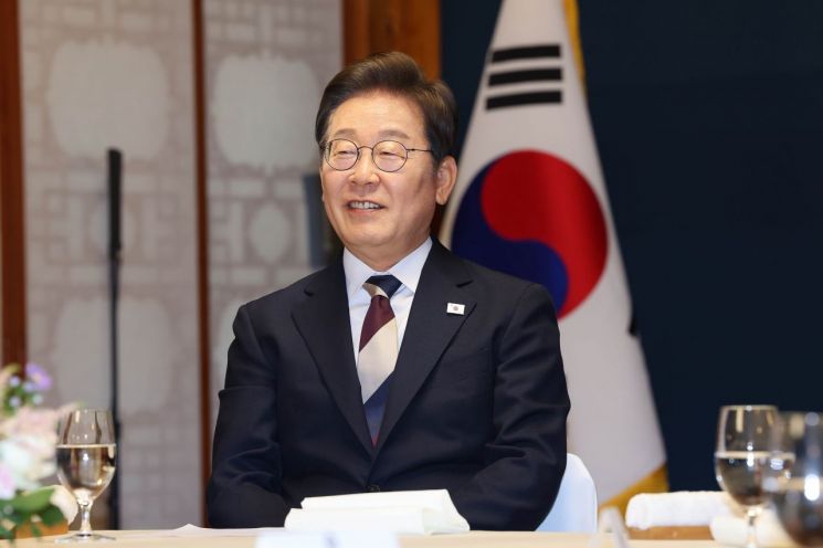 [속보]이 대통령, 새 국무총리에 김민석 의원 지명…비서실장 강훈식 의원