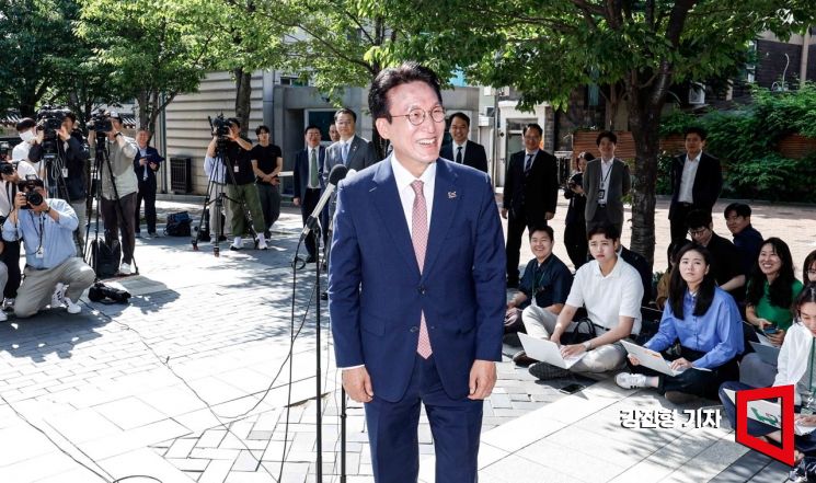 [포토] 환하게 웃는 김민석 국무총리 후보자