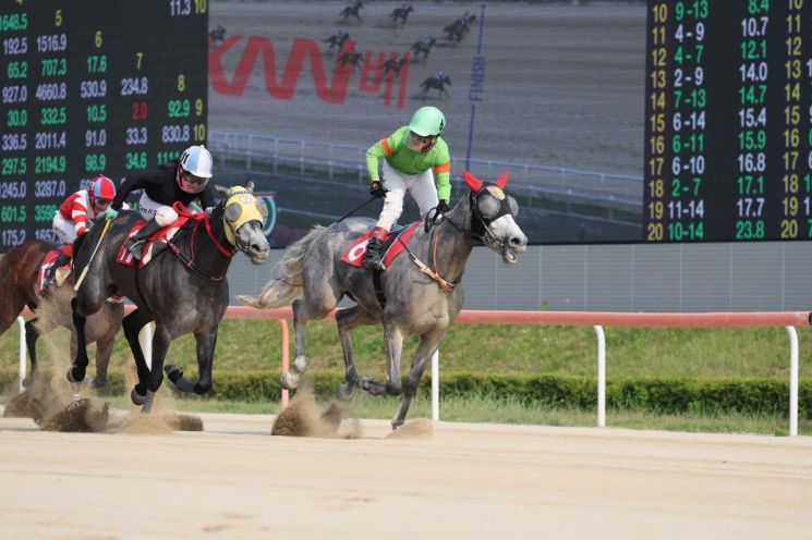 라온포레스트, KNN배 깜짝 우승… 퀸즈투어 시리즈 ‘이변의 주인공’