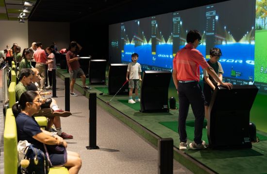 골프존, 싱가포르 대형 골프 시뮬레이터 센터 개장