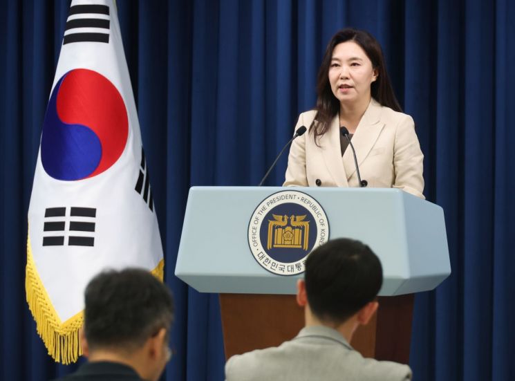 대통령실 "브리핑룸에 카메라 4대 추가 설치"…알권리·투명성 제고