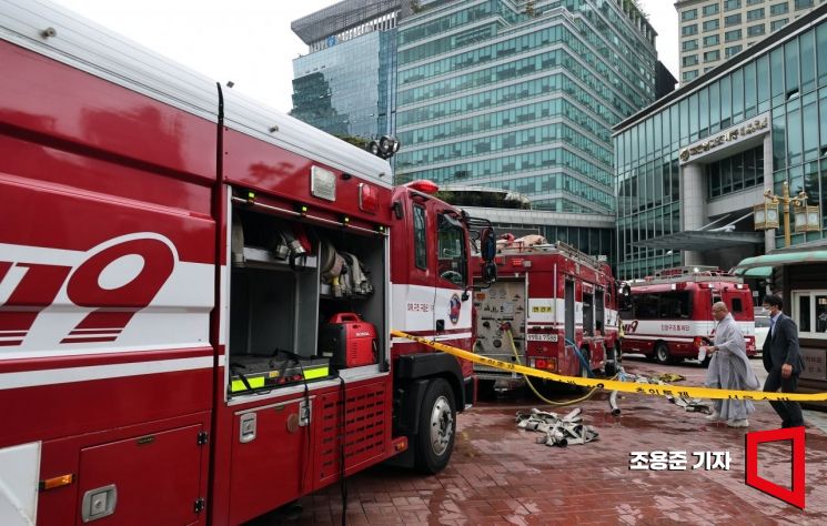 [포토] 조계사에 출동한 소방차