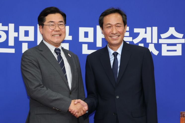 박찬대·우상호, 새 대한민국 건설 한 목소리…'당정 협력' 강조
