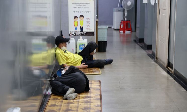 "노숙 어떻게 시작했나"…질문에 가장 많이 나온 대답은