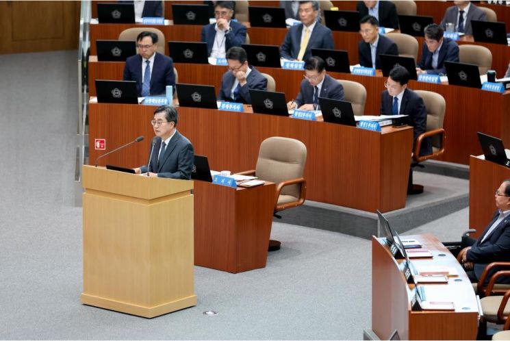 김동연 "새정부 반드시 성공해야…이재명 정부와 함께 할 것"