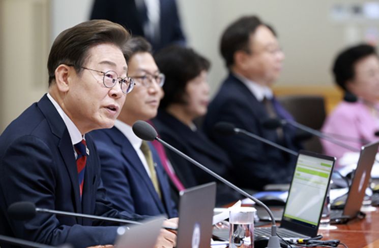 특검 뜨고, 입법 늘고…로펌들 새 정부 특수 기대감