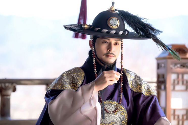 [인터뷰]김지훈 "20년 성실하게 연기한 나, 칭찬하고 싶어"