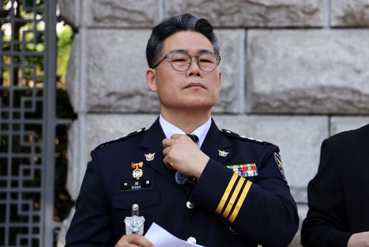 지난 2023년 10월 서울 영등포경찰서 수사팀이 말레이시아 마약 조직의 필로폰 밀반입 사건을 수사하는 과정에서 경찰 상부로부터 외압을 받았다고 주장한 백해룡 경정. 연합뉴스