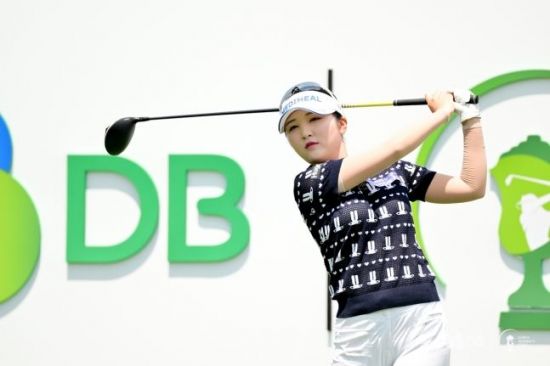 이예원이 DB그룹 제39회 한국여자오픈 1라운드에서 티샷을 하고 있다. 사진제공=DB그룹 한국여자오픈 조직위