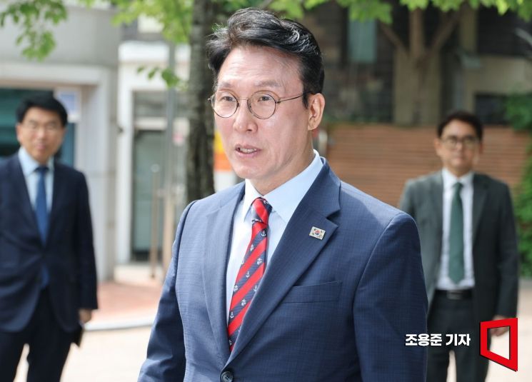 [포토] 취재진 질문에 답하는 김민석 후보자 